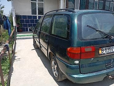 Volkswagen Sharan: 1995 г., 1.9 л, Механика, Бензин, Минивэн — 3