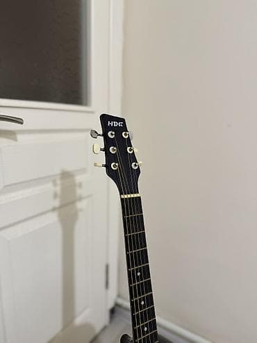 Синтезаторы: Срочно продается акустическая гитара 38 размер в хорошем состоянии — 4