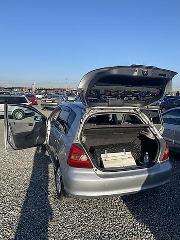 Honda Civic: 2003 г., 1.5 л, Автомат, Бензин, Хэтчбэк