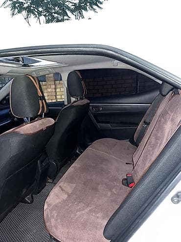 e2 byd: Toyota Corolla: 2018 г., 1.8 л, Автомат, Гибрид, Седан — 8