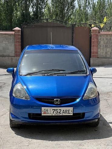 Honda Fit: 2003 г., 1.3 л, Автомат, Бензин, Хэтчбэк
