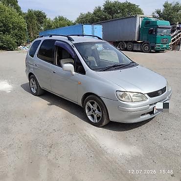 Toyota Corolla Spacio: 1997 г., 1.6 л, Автомат, Бензин, Универсал
