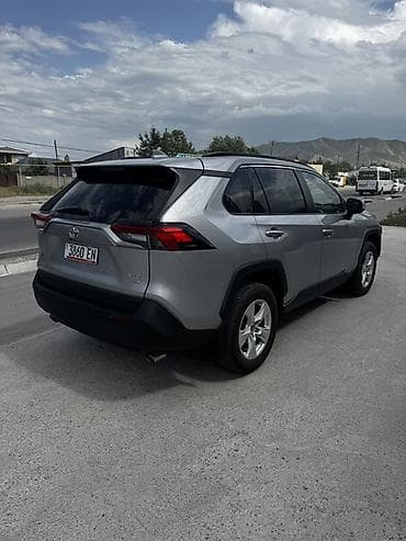 Транспорт: Toyota RAV4: 2021 г., 2.5 л, Автомат, Бензин, Кроссовер — 4