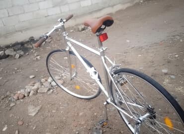 сколько стоит замена колеса на велосипеде: Городской велосипед с ретро-стилем - Легкая стальная рама и вилка с — 1