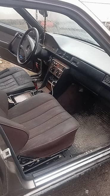 мереседес 124: Mercedes-Benz W124: 1988 г., 2.3 л, Механика, Дизель, Седан — 5
