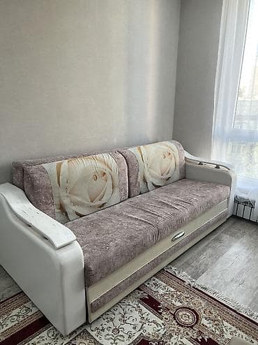 Прямой диван, Б/у