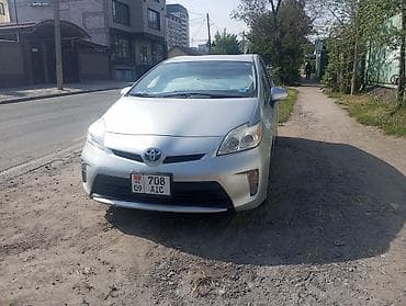 Toyota Prius: 2015 г., 1.8 л, Вариатор, Гибрид, Хэтчбэк