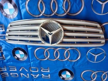 радиаторы w210: Решетка радиатора Mercedes-Benz 2008 г., Б/у, Оригинал — 3