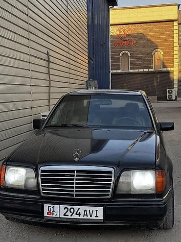 жак авто: Mercedes-Benz E-Class: 1993 г., 3.2 л, Механика, Бензин, Седан — 3