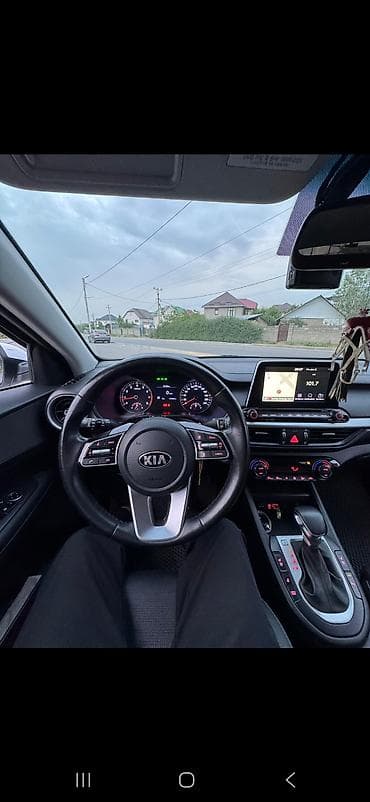 byd e3: Kia Cerato: 2019 г., 1.6 л, Автомат, Бензин, Седан — 5