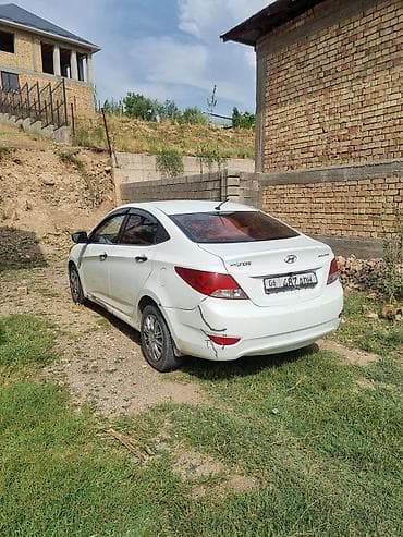 bmw e93: Hyundai Solaris: 2013 г., 1.6 л, Автомат, Бензин, Седан — 6
