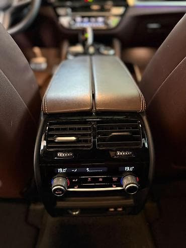 bmb 5: BMW 530: 2019 г., Автомат, Бензин, Седан — 10