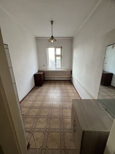 срочно продаю дом барачный тип: 40 м², 2 комнаты, Утепленный, Забор, огорожен — 2