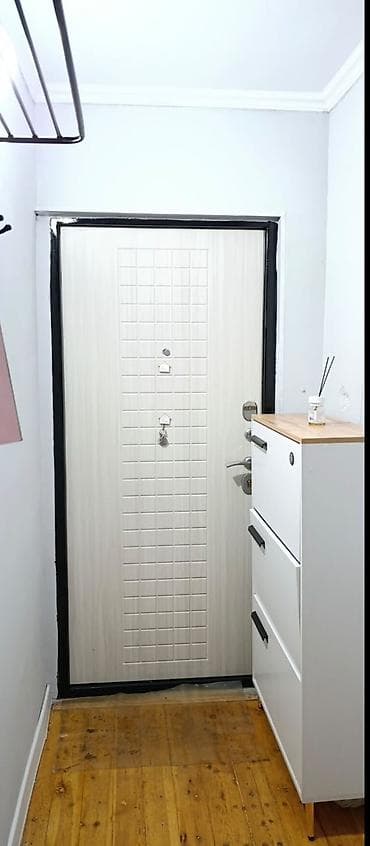 Квартиры: 3 комнаты, 58 м², Азия Молл 104 серия, 3 этаж — 10
