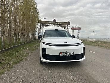 Lixiang: Lixiang L6: 2024 г., 1.5 л, Электромобиль — 2