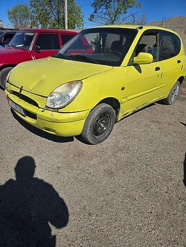 camry 2 4: Daihatsu Sirion: 1998 г., 1 л, Механика, Бензин, Хэтчбэк — 1