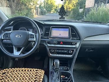 Транспорт: Hyundai Sonata: 2018 г., 2 л, Автомат, Газ, Седан — 3