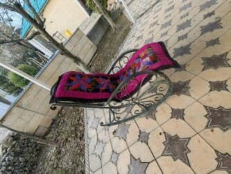 качеля для дома: Качелье и кресло качественное изделье
качелье на 4человек расчитан — 2