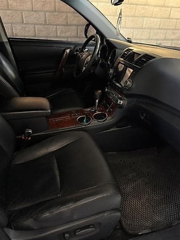 авто пикап: Toyota Highlander: 2011 г., 3.5 л, Автомат, Бензин, Кроссовер — 8