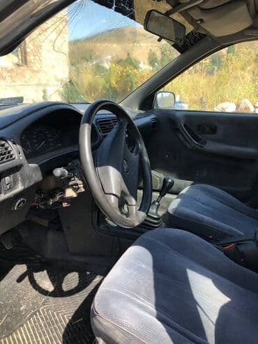 5 ступка: Nissan Sunny: 1991 г., 1.6 л, Бензин — 7