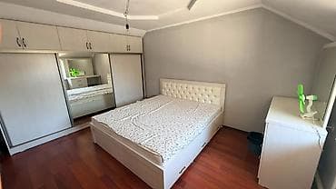 Кыймылсыз мүлк: 180 м², 4 бөлмө, Гоин, Үй-бүлөлүүлөргө — 6
