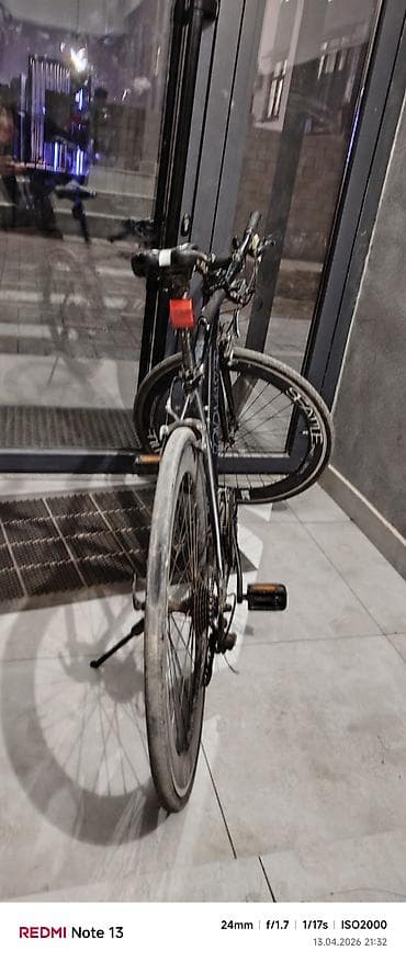 спортивный седло: Городской/фитнес велосипед с узкими колесами 700C🚲 Продаю велосипед — 1