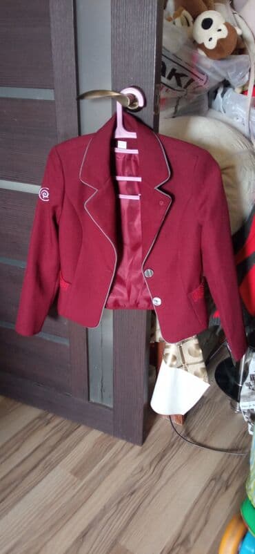 Меняю на два литра масла.И юбки тоже