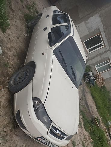 фолсваген т 4: Daewoo Gentra: 2010 г., 1.6 л, Кол менен иштөөчү, Бензин, Седан — 3