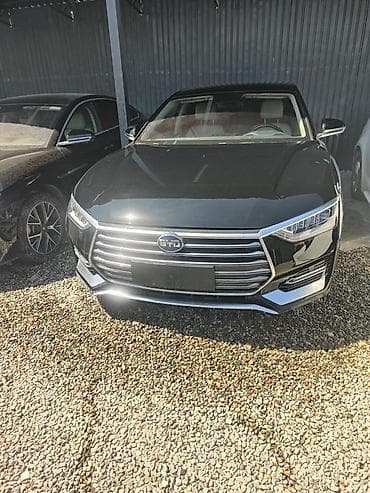 BYD E9: 2021 г., 0.1 л, Автомат, Электромобиль, Седан