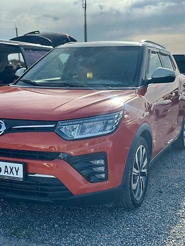 санг енг тиволи: Ssangyong Tivoli: 2019 г., 1.5 л, Автомат, Бензин, Кроссовер — 3