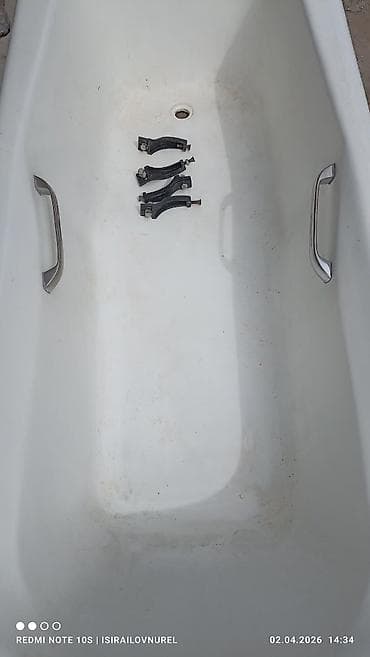 банный бак: Чугунная ванна - Прямоугольная ванна, белая, с эргономичным — 3