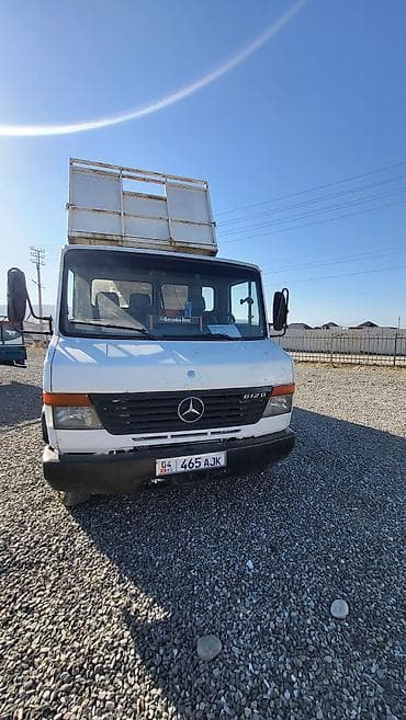 Грузовик, Mercedes-Benz, Стандарт, 6 т, Б/у — 2