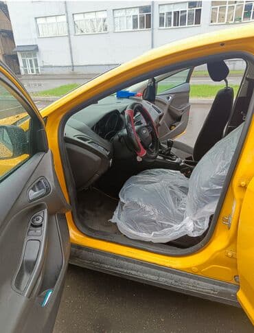 чехлы на авто на сиденье: Ford Focus: 2016 г., 1.6 л, Механика, Бензин, Универсал — 4