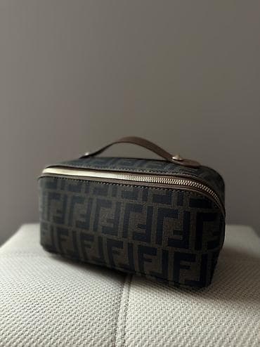 Кошельки, портмоне: Набор фирменных косметичек и мини-сумок Karl Lagerfeld и Fendi. Karl — 3