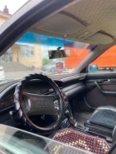 ламборгини купить: Автомобиль Audi седан синего цвета с характерным дизайном кузова — 2