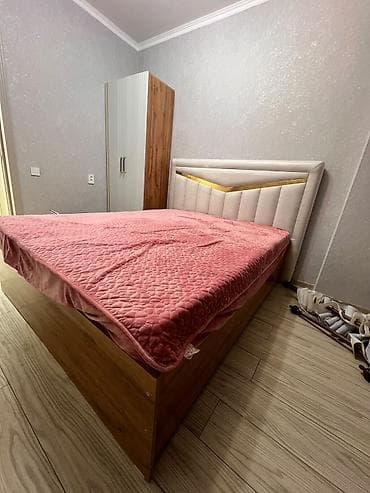 Мебель: Жаны 28000 сомго алынган 2 ай болду. Кленкасы алынган жок. - Размер — 3