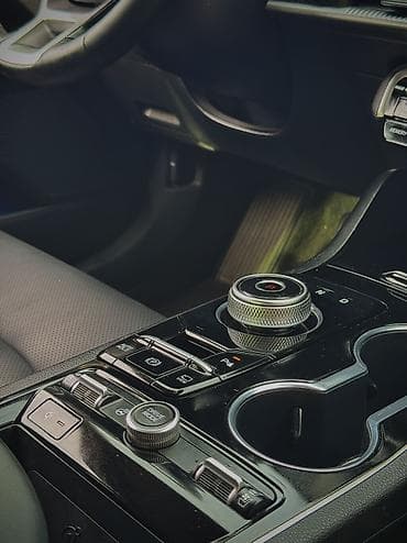 сефиро матор: Kia K5: 2022 г., 2 л, Автомат, Гибрид, Седан — 10