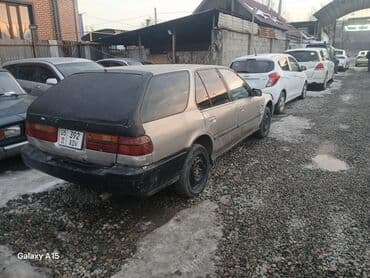 виша: Honda Accord: 1991 г., 2 л, Механика, Бензин, Универсал — 4