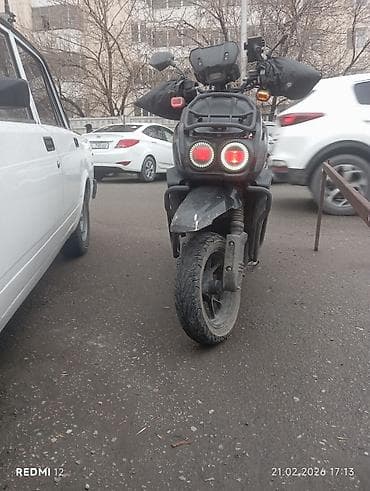 Скутер TANK, чёрный цвет. Основные характеристики: - Двигатель