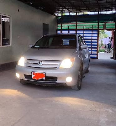 Транспорт: Toyota Ist: 2004 г., 1.3 л, Автомат, Бензин, Хетчбек — 6