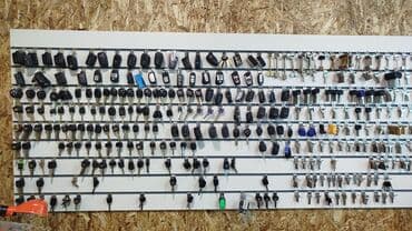 программирование ключей: Ремонт деталей автомобиля, Изготовление систем автомобиля, с выездом — 2