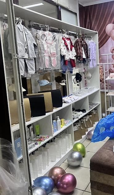 мебельный цех адреса: Торговая витрина/стеллаж для одежды и аксессуаров - Материал: ЛДСП — 5