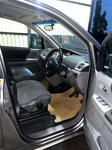 кен булун: Toyota Voxy: 2004 г., 2 л, Автомат, Бензин, Вэн/Минивэн — 5