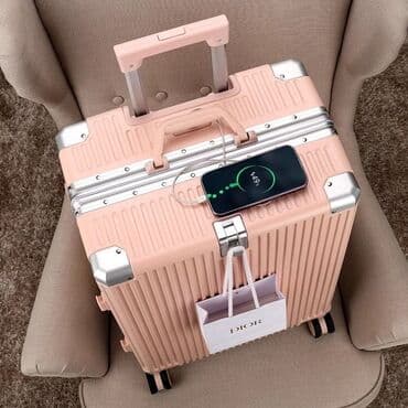 чамодан: Продаю чемоданы на любой вкус и цвет. Хорошие цены. Есть все размеры — 10