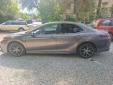 prius plus: Toyota Camry: 2021 г., 2.5 л, Автомат, Бензин, Седан — 7