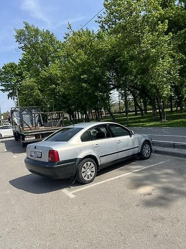 Volkswagen: Volkswagen Passat: 2000 г., 1.6 л, Механика, Бензин, Седан — 4