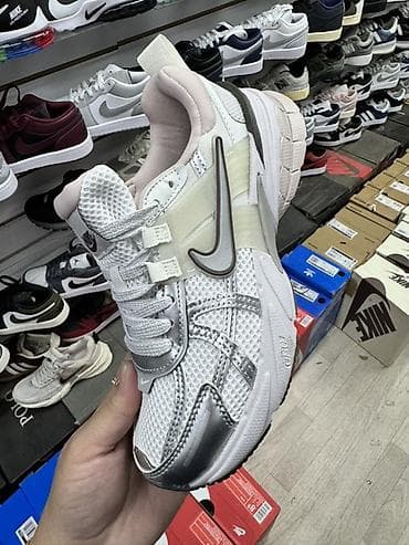 перчатки nike: Кроссовки, 38, 39, Nike, Новый — 1