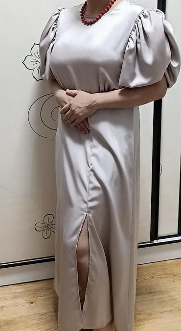 Плащи: Вечернее платье, Длинная модель, Атлас, С рукавами, С пайетками — 2