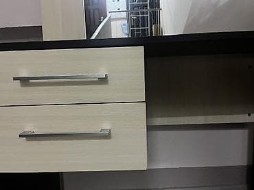 coffee table: Туалетный столик, Б/у, С зеркалом, цвет - Коричневый, ЛДСП — 3