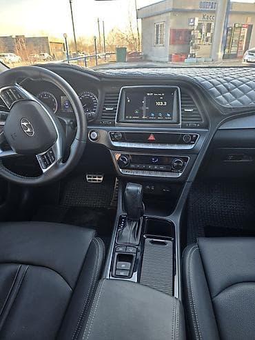 colf 2: Hyundai Sonata: 2021 г., 2 л, Автомат, Газ, Седан — 10